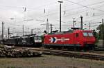 Am 02.05.2014 standen im nördlichen Bahnhofsbereich in Basel die HGK 2001 (145-CL 011) mit der ERS Railways ES 64 F4-208 und der ES 64 F4-201 von Freightiner PL.