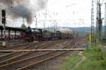 BR 41 018 fuhr am 01.05.2010 beim Dampfloktreffen in Bebra mit ihrem Holzzug von Bebra nach Sontra aus dem Bebraer Gterbahnhof aus.