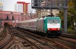 186 130 fhrt mit EC 46 am 27.10.09 durch Berlin Alexanderplatz Richtung Hbf.