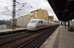 Hier 401 069-0  Worms  als ICE874 von Karlsruhe Hbf. nach Berlin Ostbahnhof, bei der Durchfahrt am 15.3.2014 durch Berlin Friedrichstraße, in Richtung Berlin Alexanderplatz.