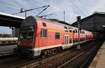 Von 143 333-3 geführt erreicht die RB26323  S-Bahn Ersatzverkehr  von Berlin Charlottenburg nach Berlin Friedrichstraße am 29.10.2016 den Bahnhof Berlin Friedrichstraße.