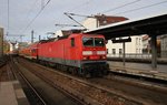 143 333-3 erreicht am 29.10.2016 zusammen mit der RB26323  S-Bahn Ersatzverkehr  von Berlin Charlottenburg den Bahnhof Berlin Friedrichstraße.