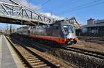 182 517-3 erreicht am 11.3.2017 mit dem LOC1819 von Berlin Lichtenberg nach Stuttgart Hauptbahnhof den Bahnhof Berlin Gesundbrunnen.