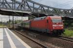 Hier 101 115-4 mit EC177 von Berlin Gesundbrunnen nach Bratislava hl.st, bei der Einfahrt am 27.6.2013 in Berlin Gesundbrunnen.