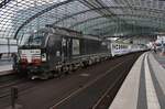 193 625-1 steht am 07.08.2021 mit dem EC246 von Warszawa Wschodnia im Berliner Hauptbahnhof. 