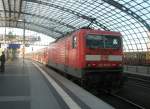 Hier 143 913-2 mit einem S-Bahn Ersatzzug von Berlin Ostbahnhof nach Potsdam Hbf., bei der Ausfahrt am 26.9.2009 aus Berlin Hbf.