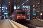 101 098-1 mit dem EN 476 von Budapest-Keleti pu nach Berlin Hbf (tief) im Berliner Hbf (tief).