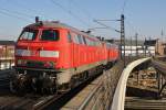 Hier 218 834-0 und 218 832-4, bei der Durchfahrt am 30.1.2012 durch Berlin Hbf. in Richtung Berlin Ostbahnhof.