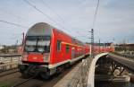 Hier ein RE7 (RE18264) von Berlin Zoologischer Garten nach Wünsdorf-Waldstadt, bei der Ausfahrt am 30.4.2012 aus Berlin Hbf.