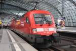 Hier 182 007 mit einem RE1 (RE18180) von Frankfurt(Oder) nach Brandenburg Hbf., dieser Zug stand am 16.2.2013 in Berlin Hbf.