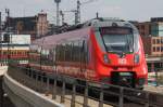 Hier 442 333-1 als RE7 (RE18720) von Bad Belzig nach Wünsdorf-Waldstadt, bei der Ausfahrt am 1.5.2013 aus Berlin Hbf.