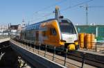 Hier 445 101-9 als RE2 (RE37374) von Wismar nach Cottbus, bei der Ausfahrt am 6.7.2013 aus Berlin Hbf.