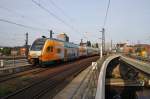 Hier 445 106-8 als RE2 (RE37377) von Cottbus nach Wittenberge, bei der Einfahrt am 27.7.2013 in Berlin Hbf.