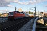 Hier 120 159-9 mit EC248 von Wroclaw Glowny nach Berlin Hbf., bei der Einfahrt am 29.9.2013 in Berlin Hbf.