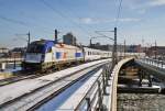 Hier 5 370 006 mit EC46 von Warszawa Wschodnia nach Berlin Hbf., bei der Einfahrt am 1.2.2014 in Berlin Hbf.