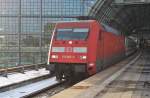 Hier 101 067-7 mit IC143 von Amsterdam Centraal nach Berlin Ostbahnhof, bei der Ausfahrt am 1.2.2014 aus Berlin Hbf.