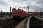 Hier 143 848-0 mit einer RB14 (RB18931)  Airport-Express  von Nauen nach Berlin Schönefeld Flughafen, bei der Ausfahrt am 1.5.2014 aus Berlin Hbf.