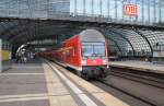 Hier eine RB14 (RB18931)  Airport-Express  von Nauen nach Berlin Schönefeld Flughafen, bei der Ausfahrt am 1.5.2014 aus Berlin Hbf.