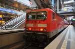 Hier 143 812-6 mit einem RE3 (RE18592)  Ostsee-Express  von Berlin Hbf.(tief) nach Stralsund Hbf., dieser Zug stand am 28.6.2014 in Berlin Hbf.(tief).