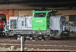 Vossloh G 6 (98 80 0650 303-7 D-VL) der Vossloh Locomotives GmbH, vermietet an DB Regio Nordost, rangiert mit 143 306-9 und zwei Doppelstockwagen von DB Regio Nordost in der Abstellgruppe des Bahnhofs