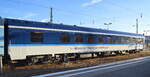 In einem tschechischen Nachtzug befand sich dieser Schlafwagen mit der Nr. CZ-CD 61 54 70-71 003-4 WLABmee 823 am 05.10.22 im Bahnhof Berlin Lichtenberg.