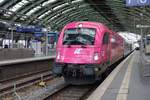 5 370 007 der PKP mit einem EC aus Gdynia Glowna kurz vor der Ausfahrt Richtung Berlin Hbf in Berlin Ostbahnhof am 21.03.2017