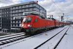 182 025-7 fährt am 13.02.2021 mit dem RE1 (RE3115) von Magdeburg Hauptbahnhof nach Frankfurt(Oder) in den Berliner Ostbahnhof ein. 