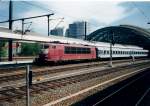 Im Mai 2000 traf ich im Berliner Ostbahnhof noch die 103 227 vor einem Interregio.