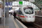 605 007-4 als ICE 380 nach Arhus H und ICE 35 nach Koebenhavn H in Berlin Ostbahnhof.