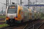 Hier 445 101-9 als RE2 (RE37366) von Wismar nach Cottbus, bei der Ausfahrt am 18.5.2013 aus Berlin Ostbahnhof.