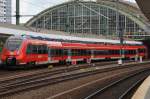 Hier 442 325-7 als RB14 (RB18925) von Nauen nach Berlin Ostbahnhof, bei der Einfahrt am 23.6.2013 in Berlin Ostbahnhof.