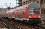 Hier eine RB14 (RB18925) von Nauen nach Berlin Schönefeld Flughafen, bei der Ausfahrt am 15.3.2014 aus Berlin Ostbahnhof. Zuglok war 143 641-9.