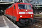 120 101-1 steht am 30.10.2016 mit IC2343 von Münster(Westfalen) Hauptbahnhof nach Berlin Ostbahnhof im Zielbahnhof.