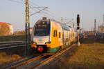 445 102 bei der Einfahrt in den Bahnhof Berlin Ostkreuz als RE2 nach Wismar, am 14.11.2022.