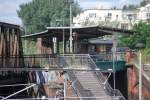 BERLIN, 29.08.2009, Blick von der Fußgängerbrücke über die Bahnsteige D und E des S-Bahnhofes Ostkreuz auf den Bahnsteig A; dieser Bahnsteig wird im Zuge der Neugestaltung des