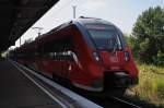 Hier 442 637-5 und 442 132-7 als RB14 (RB91918) von Berlin Schönefeld Flughafen nach Berlin Lichtenberg, dieser Triebzugverband stand am 19.7.2014 in Berlin Schönefeld Flughafen.