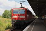 Hier 143 812-6 mit einer RB14 (RB18918)  Airport-Express  von Berlin Schönefeld Flughafen nach Nauen, dieser Zug stand am 22.7.2014 in Berlin Schönefeld Flughafen.