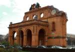 Einst wurden auf dem Anhalter Bahnhof in Berlin Staatsgäste empfangen und die von hier abfahrenden Züge fuhren nach Istanbul, Rom oder Nizza.