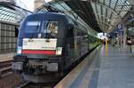 182 509 steht mit einem Flixtrain in Berlin Spandau, um kurz darauf nach Hamburg abzufahren.