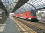 Hier eine RB14 von Berlin Schnefeld Flughafen nach Nauen, bei der Ausfahrt am 8.7.2011 aus Berlin Spandau.