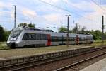 1442 170 (Bombardier Talent 2) von DB Regio Südost als RE 16133 (RE14) von Magdeburg Hbf nach Lutherstadt Wittenberg Hbf fährt in den Bahnhof Biederitz ein.