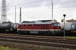 132 004-3 (BR 232) der LEG Leipziger Eisenbahnverkehrsgesellschaft mbH (LEG) rangiert im Bereich des Bahnhofs Bitterfeld.