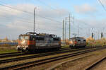 Am 13.11.22 rangierten 151 145 und 151 017 der HSL in Bitterfeld. Dabei wurde 151 017, welche bis dahin als Wagenlok mitlief, vor 151 145 gekuppelt. 