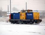 V 146 der RBB brachte am 06.01.2010 ein paar Kesselwagen in den Gterbereich von Bitterfeld.