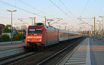 101 077 erreicht mit dem CNL 470 aus Zürich am Morgen des 07.05.16 Bitterfeld.