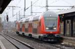 Hier der Neue IRE  Magdeburg-Berlin-Express  auf der Erffungsfahrt mit 3 neuen Dostos, bei der Durchfahrt in Brandenburg mit 160km/h. Geschoben wurde dieser Zug von der Magdeburgerin 112 139. 12.12.2010  