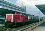 212 008 mit RB 25343 (Braunschweig–Jerxheim–Helmstedt) am 12.07.1999 in Braunschweig Hbf