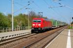 185 347 bespannt am 19.04.09 den Hangartner Richtung Halle(S) durch Burgkemnitz.