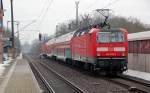 Nachschuss auf das von 143 180 und 143 570 gefhrte Sandwich, fotografiert am 11.01.11 bei der Ausfahrt in Burgkemnitz.