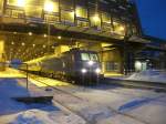 145 023 von der PRESS am 19.12.2010 im Chemnitzer Hbf.